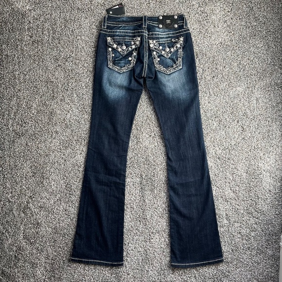 Miss Me Jeans, Rhinestones,  Women's Size 26, New with tags - Picture 4 of 15